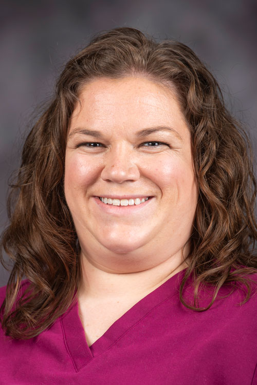 Headshot of laura thomas